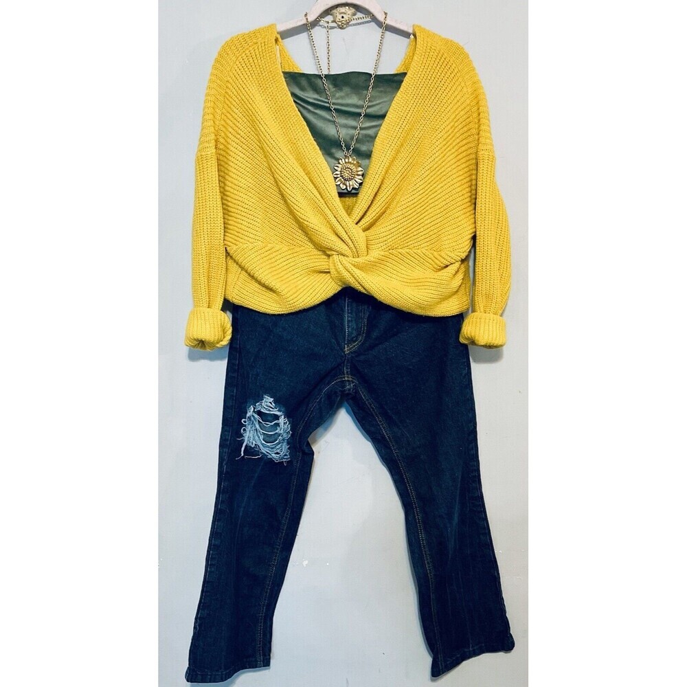 Womens 4 Piece Outfit W Necklace Dickies SZ6 Cropped Sweater SzSm Sunflower